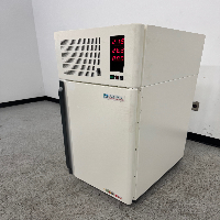 LiCONiC Instruments Incubator image 1